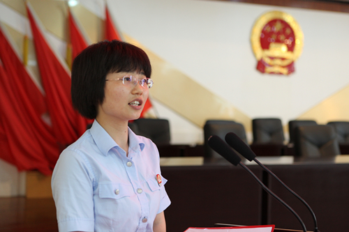 潘媛媛：.jpg