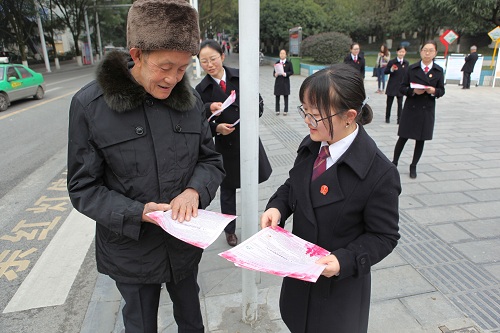 发放传单3.jpg