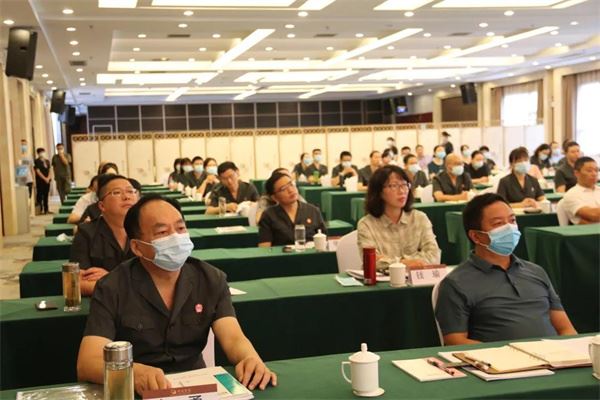 会议现场2.jpg