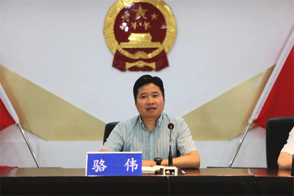 秭归法院新任院长提名候选人骆伟.jpg