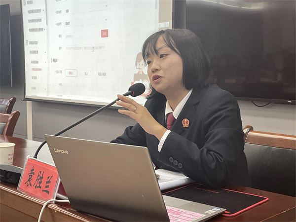 进行培训.jpg