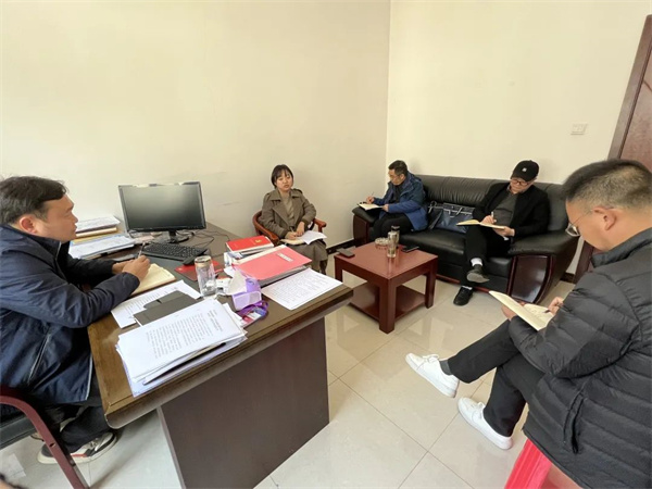 会议现场.jpg