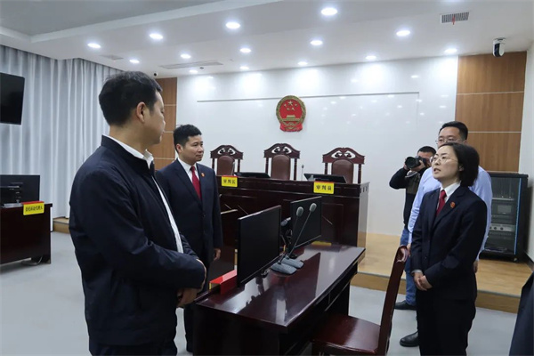 调研归州人民法庭.jpg