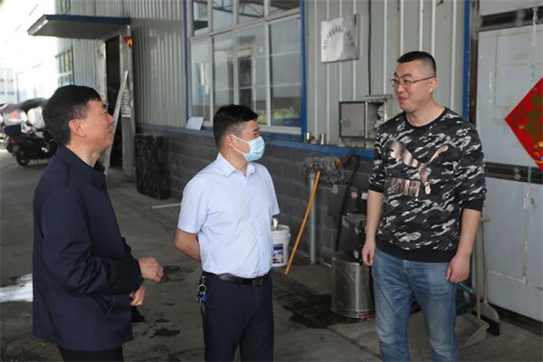走访秭归兴耀包装制品有限公司与秭归菘盛食品有限公司.jpg