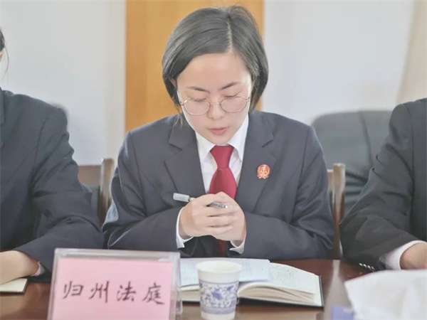 三位法庭庭长分别作表态发言3.jpg