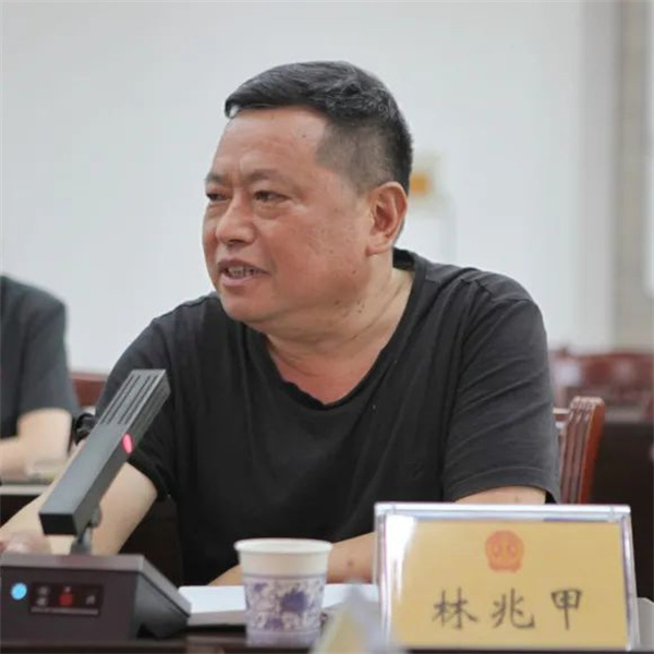 代表们畅所欲言7.jpg